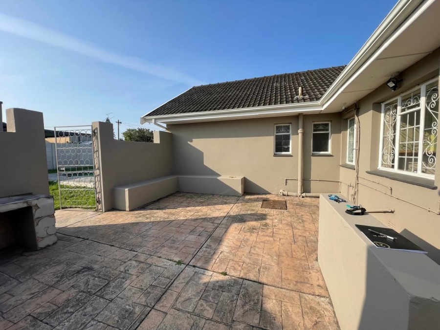 To Let 4 Bedroom Property for Rent in Linton Grange Eastern Cape